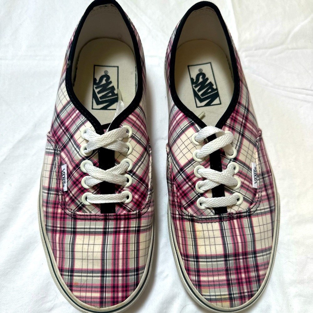 Vans Red,Pink and White Plaid Sneakers 6.5/8